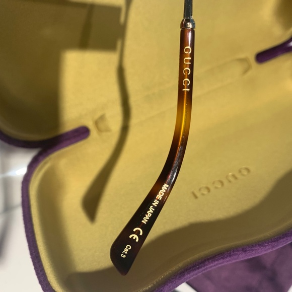 ****SOLD**** NEW GUCCI 55MM Shield Sunglasses - Picture 3 of 6